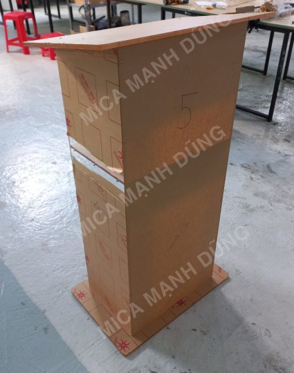 Bục phát biểu mica