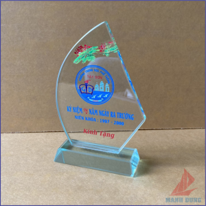 mẫu kỷ niệm chương 05